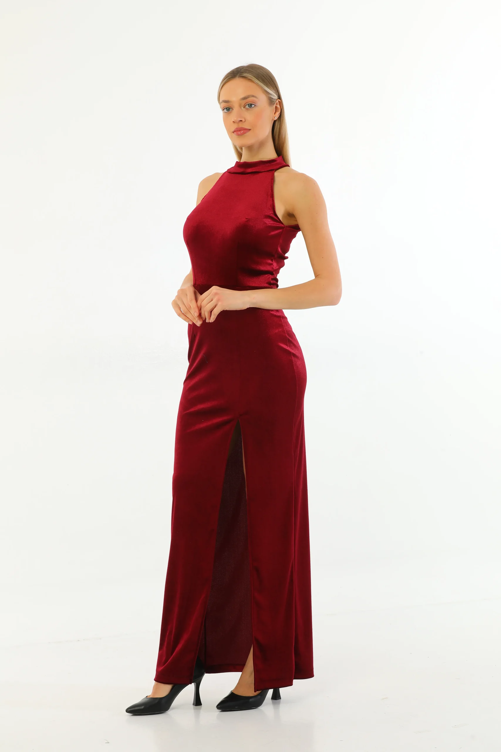 HALTER YAKA KADİFE ELBİSE